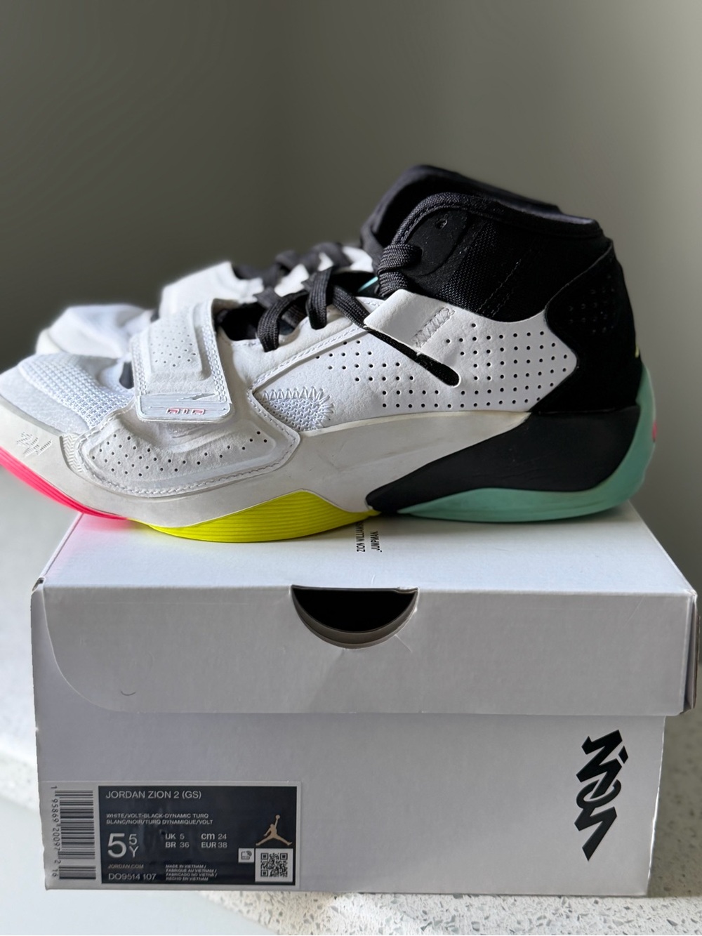 Jordan-Zion Kids Basketball Sneakers in White, Black with Neon